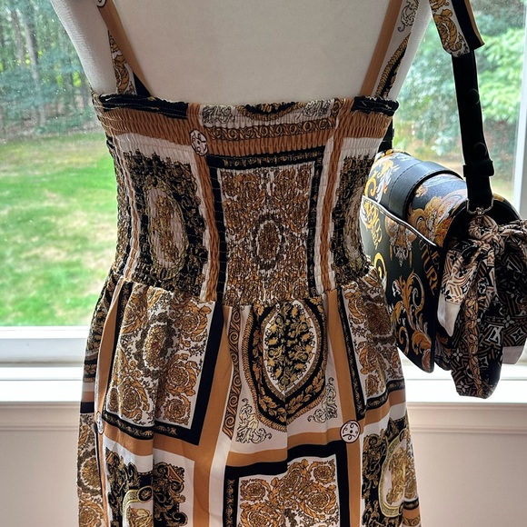 New Versace inspired dress (not a Versace dress) - Picture 3 of 4